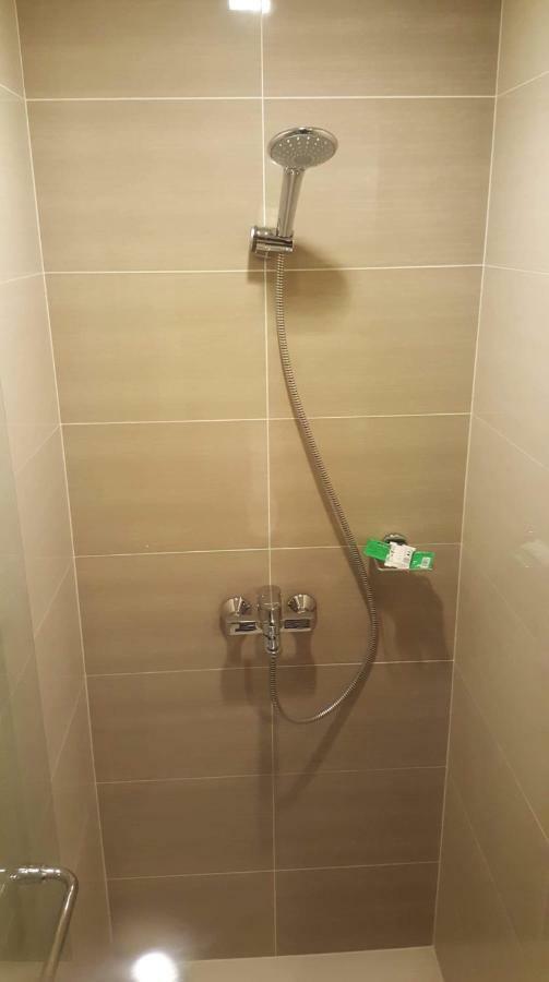 101 Newport Boulevard C1 Apartman Manila Kültér fotó